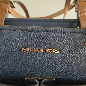 Michael Kors Jet Set Travel Bag
